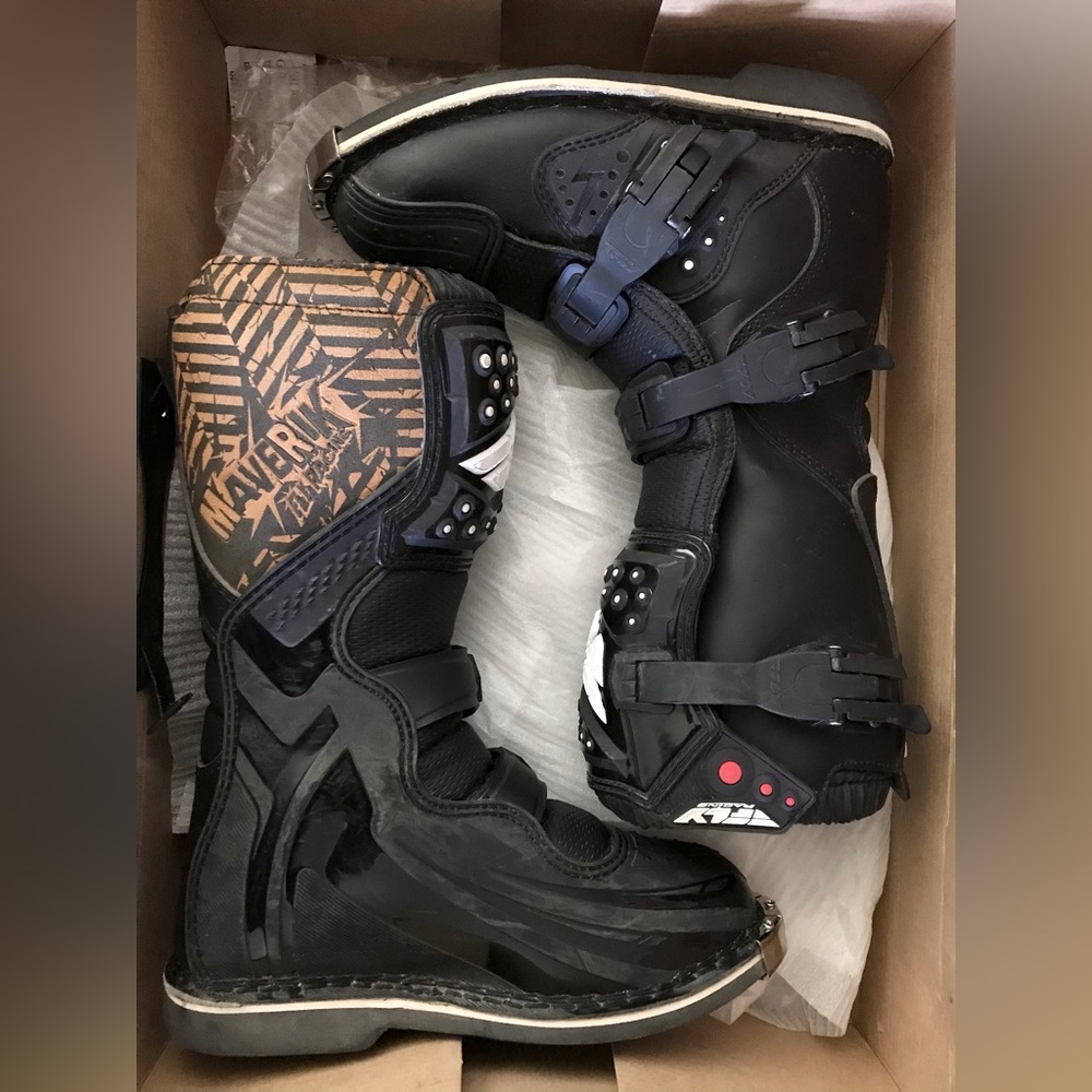 ⚡️ Kids Fly Racing MX Maverik boots Youth/kids size 4 ⚡️